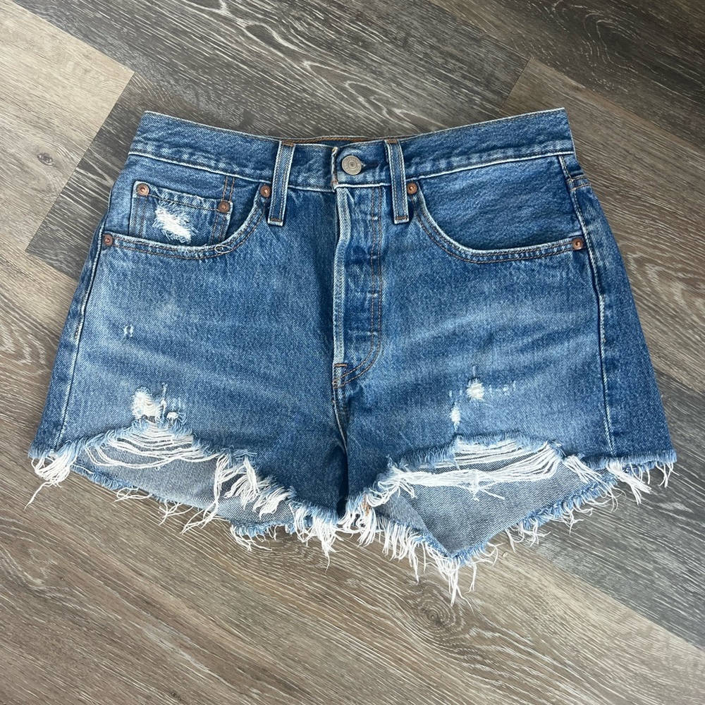Levi’s 501 Original Short in the color Athens Mid Short